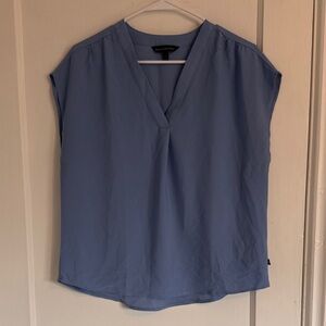 Banana Republic Light Blue V-Neck Cap Sleeve Blouse